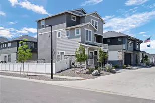 1949 S Fultondale Wy, Aurora, CO 80018 - Photo 3
