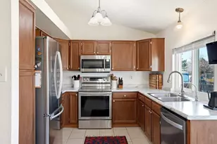 12143 Dahlia Dr, Thornton, CO 80241 - Photo 11