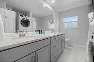 3941 S Hillcrest Dr, Denver, CO 80237 - Photo 31