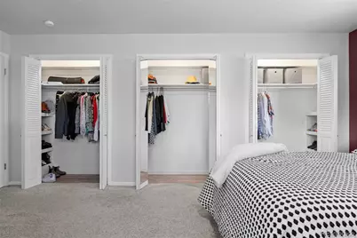 3941 S Hillcrest Drive, Denver, CO 80237 - Photo 23