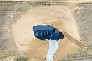 49920 Antelope Dr E, Bennett, CO 80102 - Photo 11