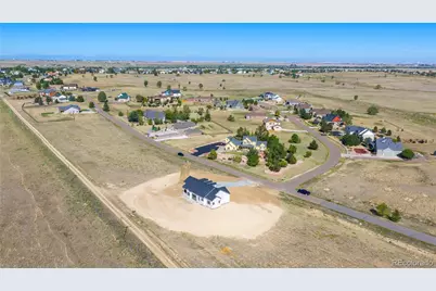 49920 Antelope Drive E, Bennett, CO 80102 - Photo 5