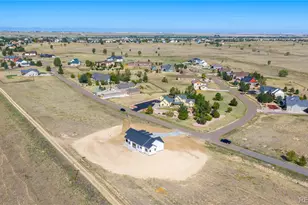 49920 Antelope Dr E, Bennett, CO 80102 - Photo 5