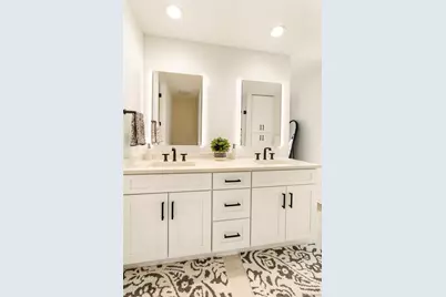 211 Adams Street, Denver, CO 80206 - Photo 19