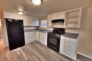 220 Mount View Ln, Colorado Springs, CO 80907 - Photo 13