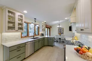 2596 S Joliet Ct, Aurora, CO 80014 - Photo 9