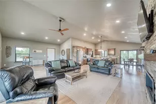946 Hitching Post Rd, Cotopaxi, CO 81223 - Photo 13