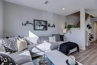 16199 E Elk Drive, Denver, CO 80239 - Photo 7