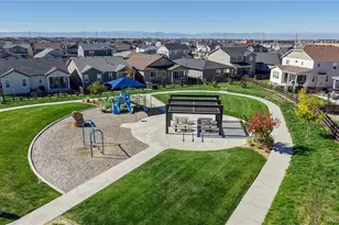 26 S Undergrove St, Aurora, CO 80018 - Photo 35