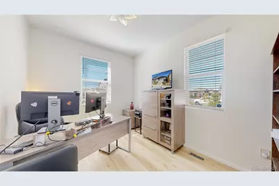 26 S Undergrove Street, Aurora, CO 80018 - Photo 3