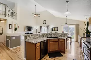 13922 Dahlia St, Thornton, CO 80602 - Photo 11