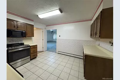 10 N Stewart Street, Keenesburg, CO 80643 - Photo 5