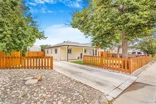 884 Vaughn St, Aurora, CO 80011 - Photo 1