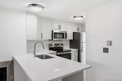 336 N Grant Street #310, Denver, CO 80203 - Photo 7