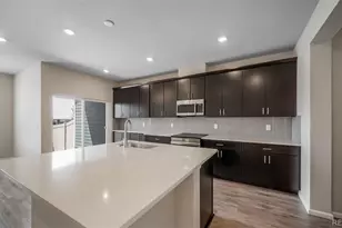 4982 N Tempe St, Aurora, CO 80019 - Photo 5