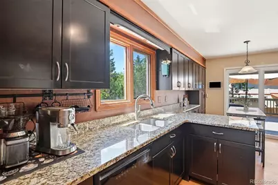 3807 S Olathe Circle, Aurora, CO 80013 - Photo 7