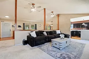 3807 S Olathe Cir, Aurora, CO 80013 - Photo 15