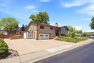 1947 S Xenon St, Lakewood, CO 80228 - Photo 3
