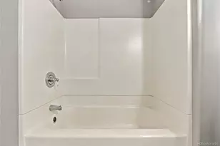 501 S Laredo Cir, Aurora, CO 80017 - Photo 23