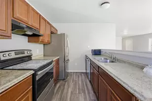 23501 E Saratoga Cir, Aurora, CO 80016 - Photo 7