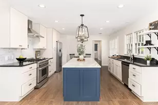 3751 S Hillcrest Dr, Denver, CO 80237 - Photo 15