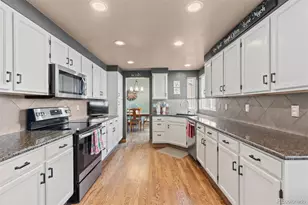 8423 Owens Ct, Arvada, CO 80005 - Photo 5