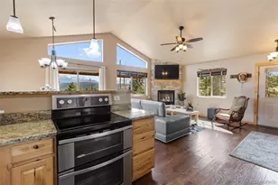 225 Highland St, Woodland Park, CO 80863 - Photo 9