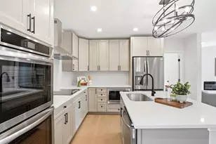 2640 N Cook St, Denver, CO 80205 - Photo 9