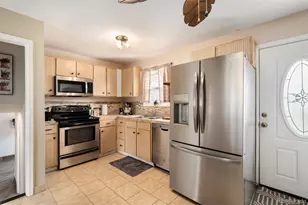 1052 Lewiston St, Aurora, CO 80011 - Photo 11