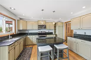 5835 S Danube Cir, Aurora, CO 80015 - Photo 11