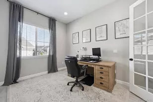 27705 E Davies Dr, Aurora, CO 80016 - Photo 13