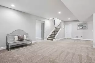 27705 E Davies Dr, Aurora, CO 80016 - Photo 33