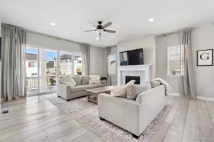 27705 E Davies Dr, Aurora, CO 80016 - Photo 7