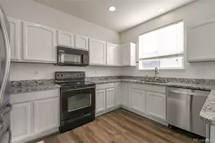 10492 Norfolk Ct, Commerce City, CO 80022 - Photo 7