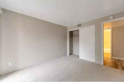 10323 E Peakview Avenue #J201, Englewood, CO 80111 - Photo 7