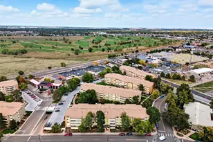 580 S Clinton St, Denver, CO 80247 - Photo 37