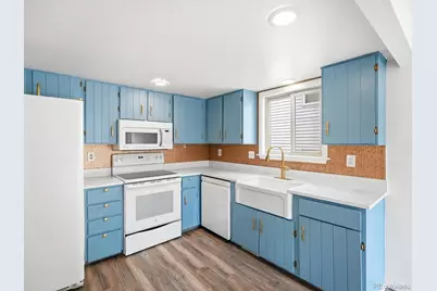 10414 Iris Way, Broomfield, CO 80021 - Photo 7