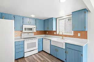 10414 Iris Way, Broomfield, CO 80021 - Photo 7