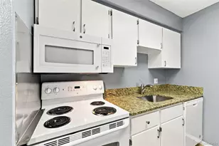 5770 E Warren Ave, Denver, CO 80222 - Photo 11
