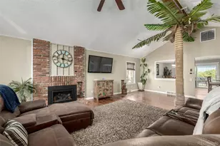 2946 S Moline Pl, Aurora, CO 80014 - Photo 7