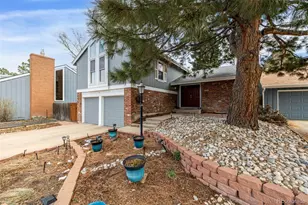 2946 S Moline Pl, Aurora, CO 80014 - Photo 3