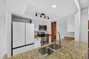 4110 S Evanston Cir, Aurora, CO 80014 - Photo 11