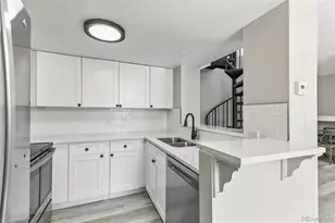 8341 S Upham Way, Littleton, CO 80128 - Photo 9