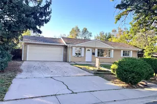 885 Ironton St, Aurora, CO 80010 - Photo 1