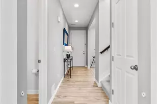 2660 Gray Wolf Pt, Castle Rock, CO 80104 - Photo 3