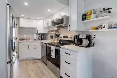 1885 S Quebec Way #D22, Denver, CO 80231 - Photo 11