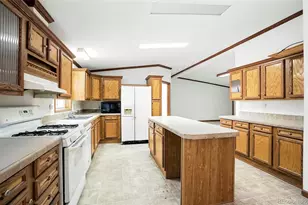 5711 W Kentucky Ave, Lakewood, CO 80226 - Photo 5