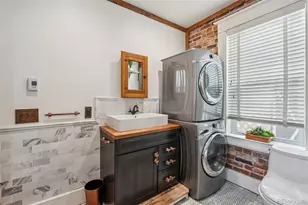 610 N Logan Street, Denver, CO 80203 - Photo 23