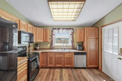 208 Madison Drive, Bennett, CO 80102 - Photo 3