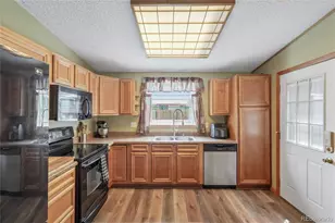 208 Madison Dr, Bennett, CO 80102 - Photo 3